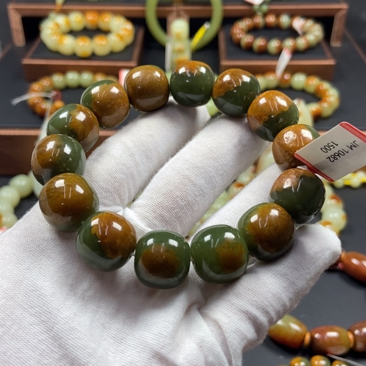 透闪石质玉未镶嵌手链