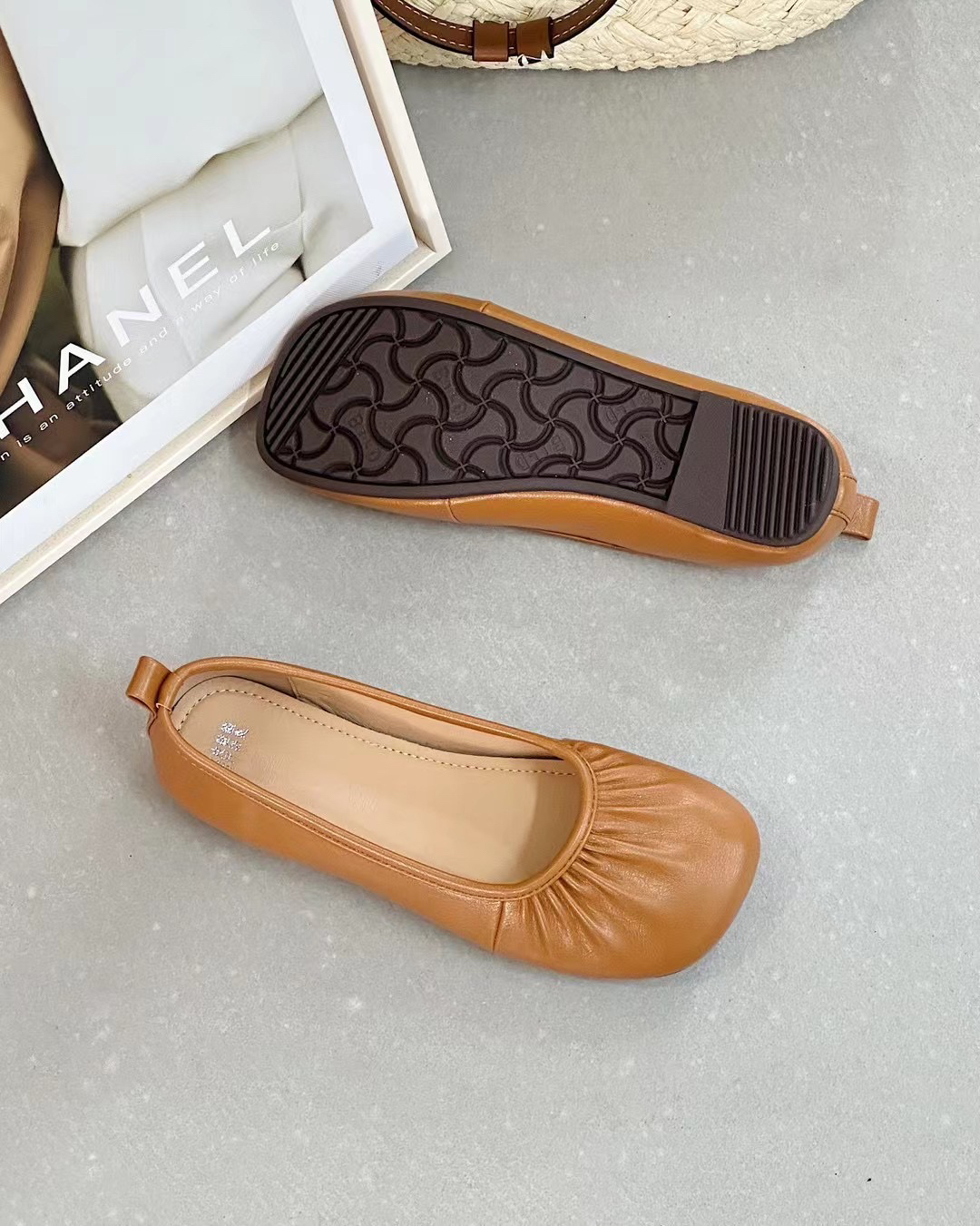 一脚蹬浅口褶皱奶奶鞋平底单鞋平跟复古秋季女鞋