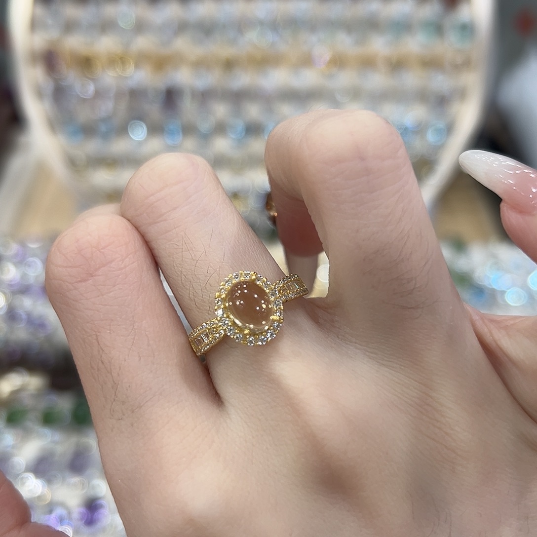 不***姐戒指银S925镶嵌黄晶