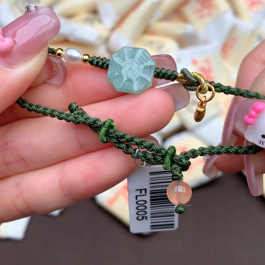 【闪购商品】翡翠手绳未镶嵌一