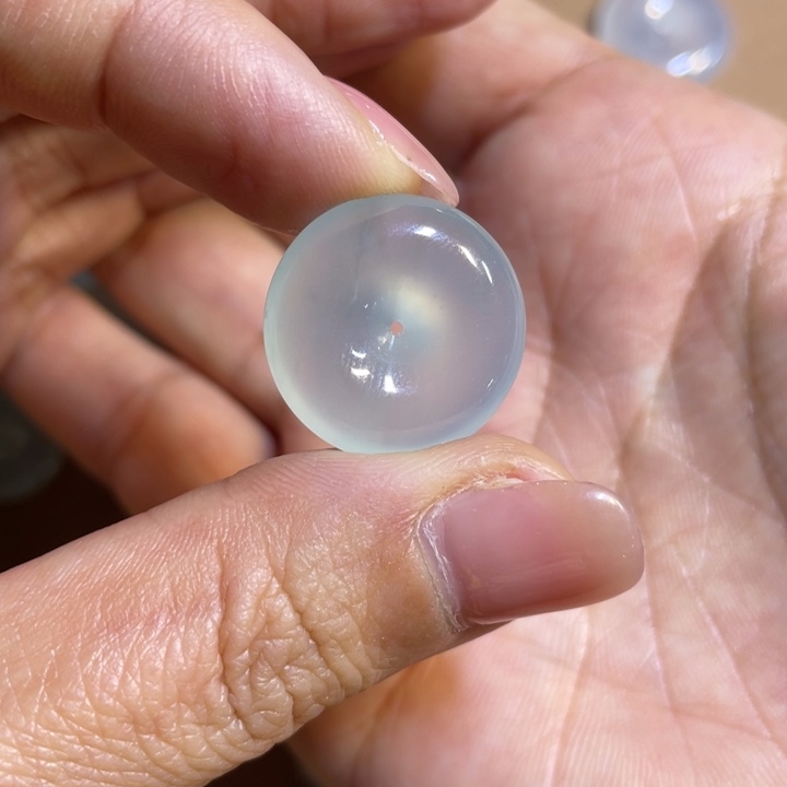 翡翠颈饰未镶嵌平安扣