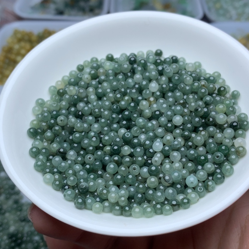 【闪购商品】翡翠手链未镶嵌卡3.5冰油青100颗