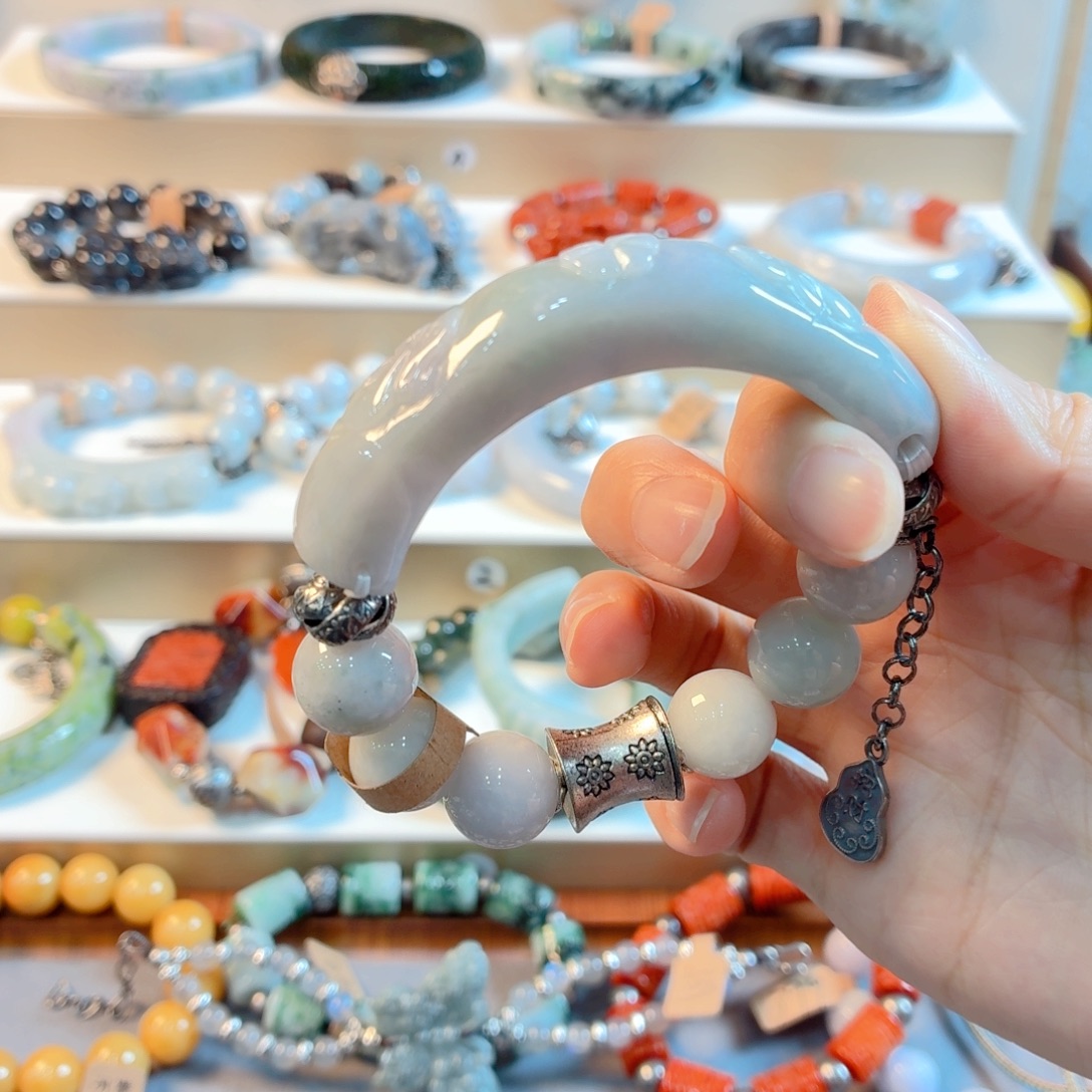 D***)翡翠未镶嵌手链手串