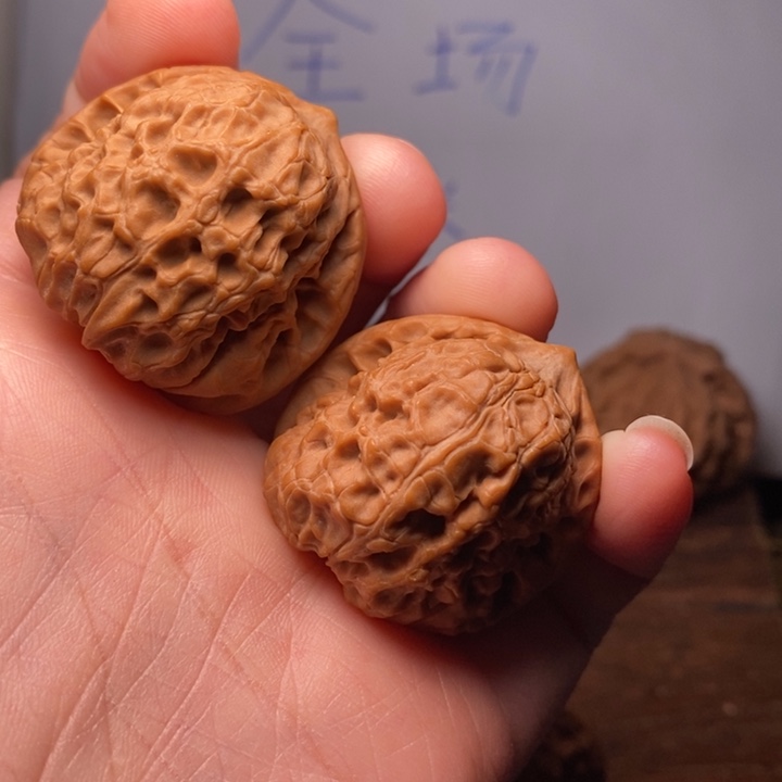 文玩核桃吊坠大团圆