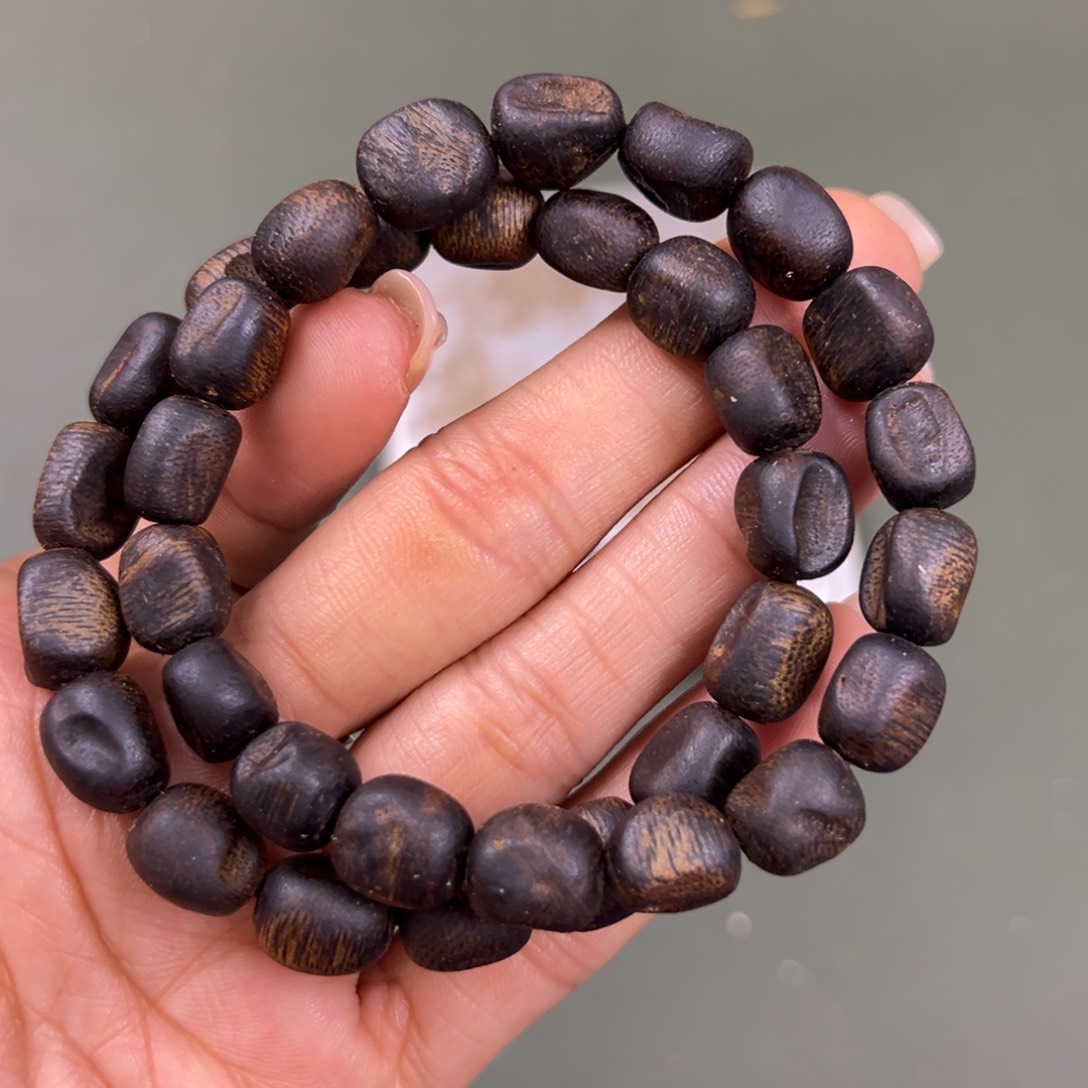沉香手串海南流油王沉水留疤卡9/10g+单圈多样性发一