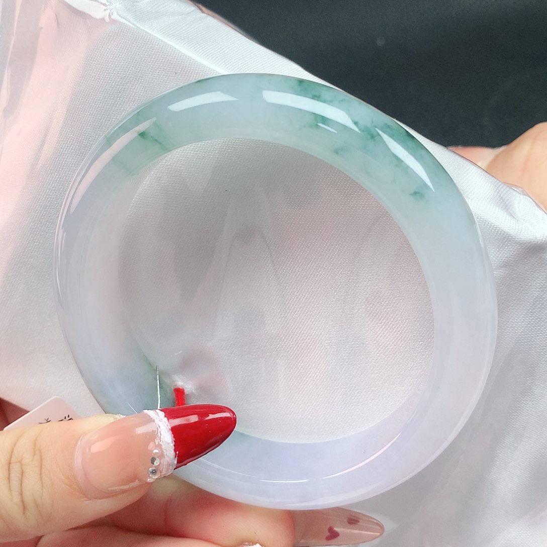 翡翠手镯未镶嵌58圈