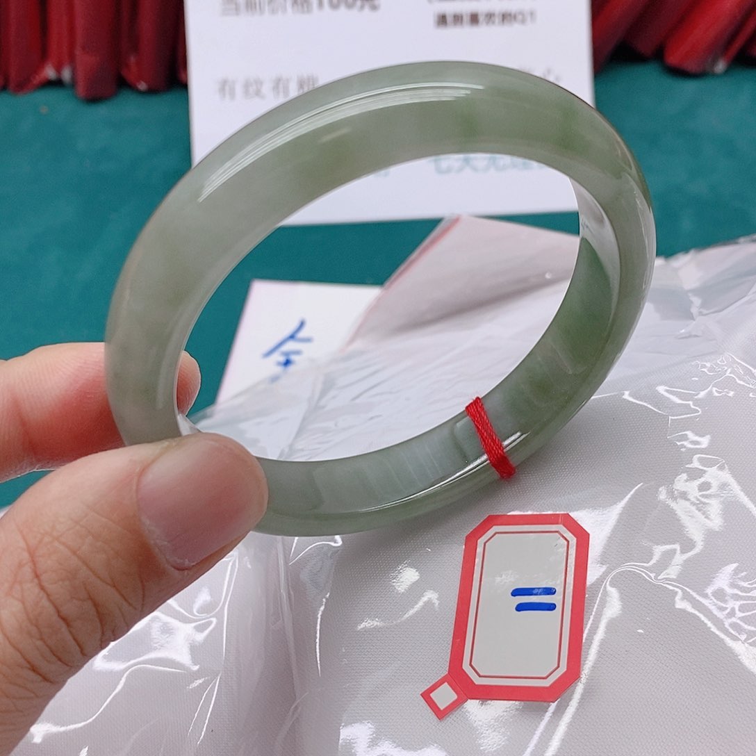 翡翠手镯未镶嵌丽*1111111111
