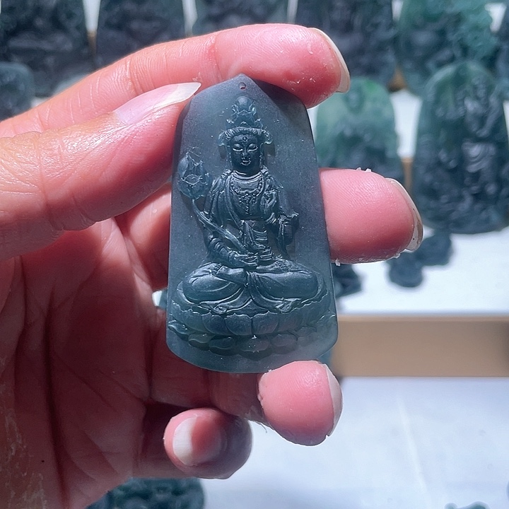 定制翡翠未镶嵌?*观音