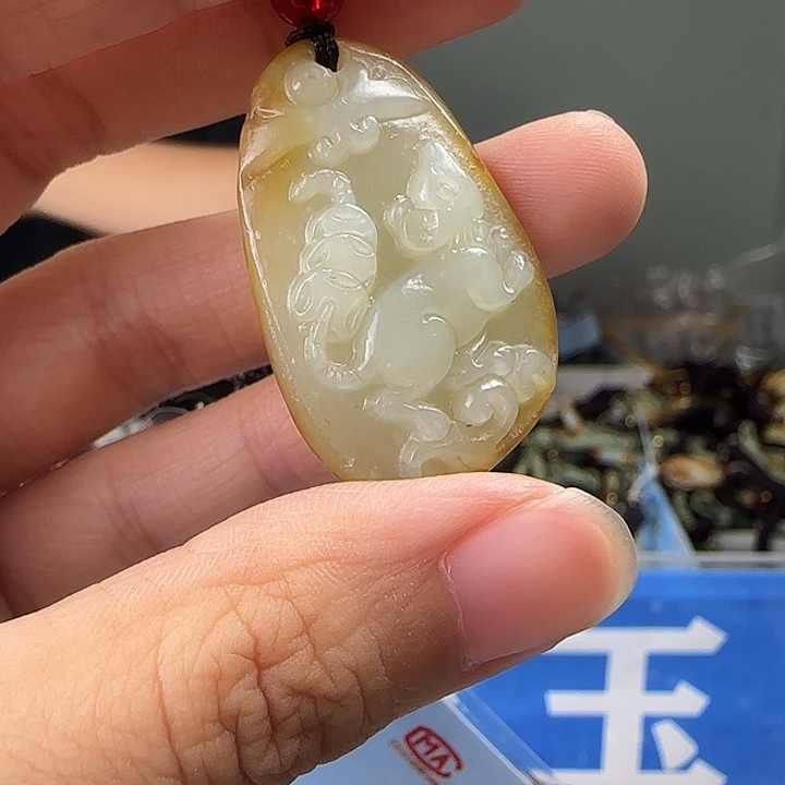 颈饰未镶嵌和田玉