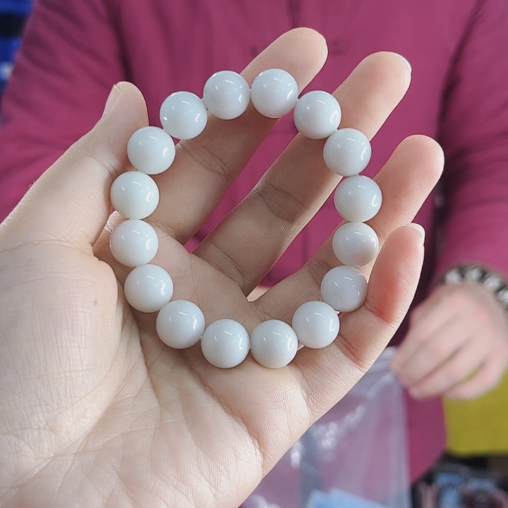 和田玉手链未镶嵌丅60和田玉卡12左右