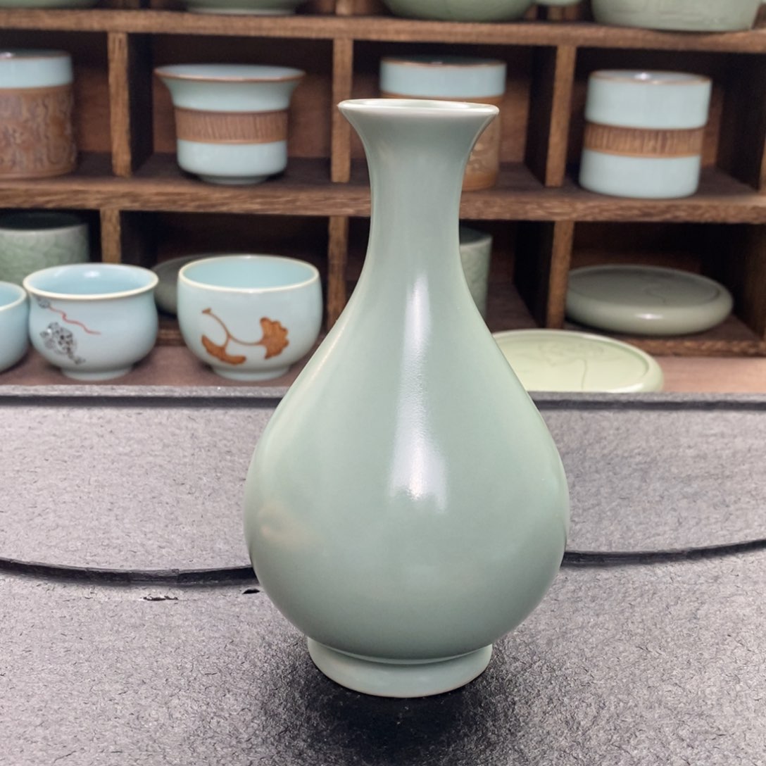 【闪购商品】仿古玉壶春瓶一级。。。。。。