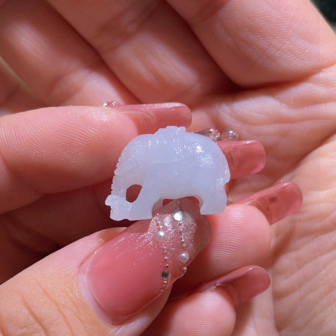 翡翠颈饰未镶嵌吉祥如意