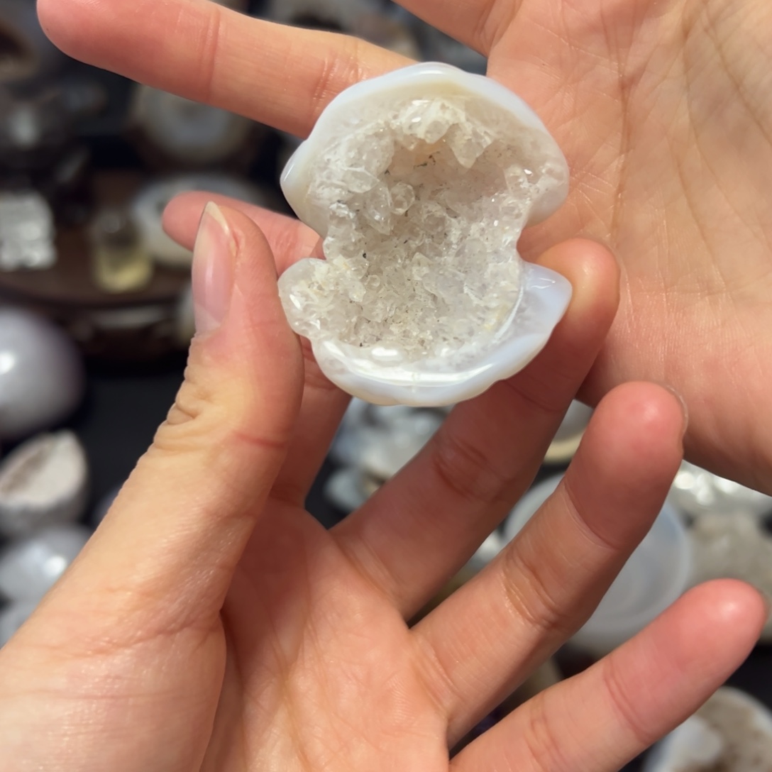 玛瑙/玉髓未镶嵌珠宝奇石