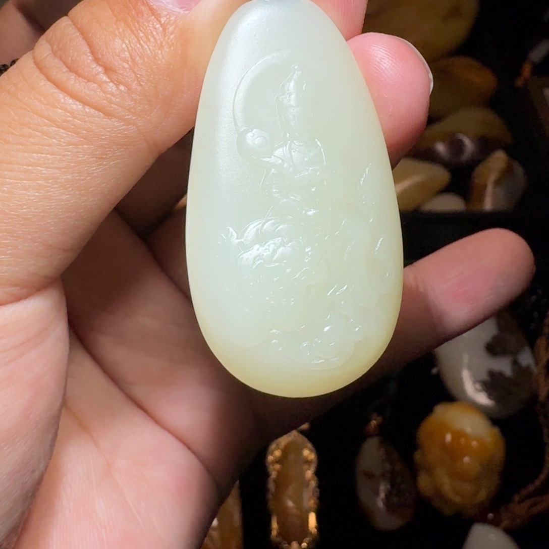 和田玉颈饰未镶嵌