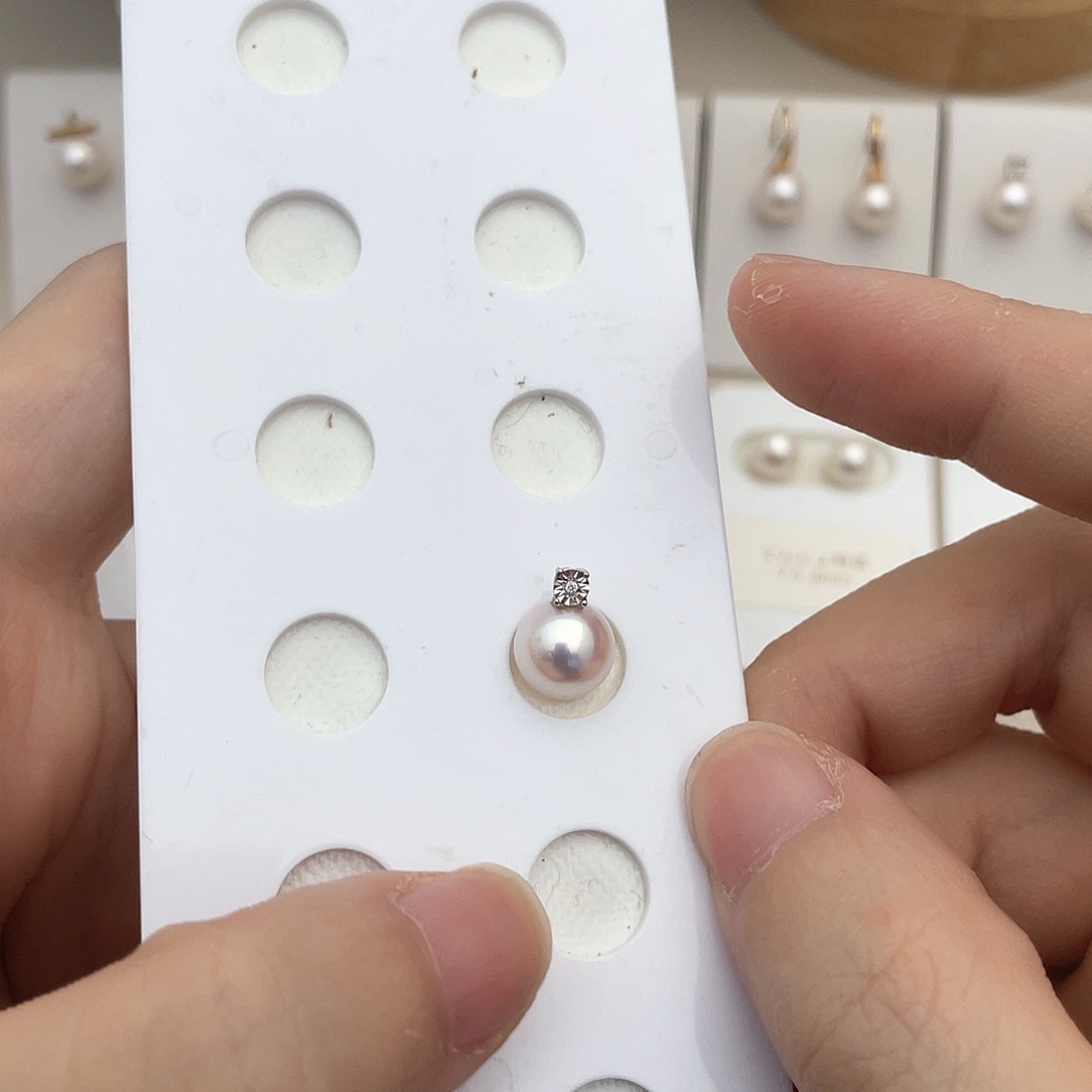 海水珍珠吊坠(赠链)18K金镶嵌8-8.5吊坠