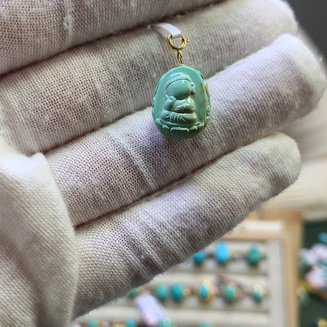 绿松石吊坠18K金镶嵌