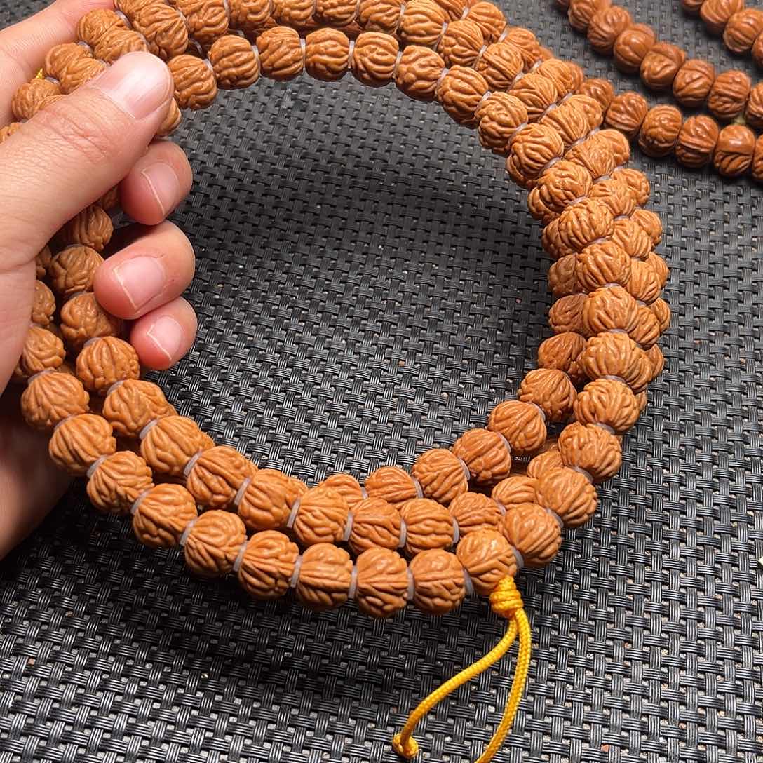 吊坠桃核小金豆脖挂