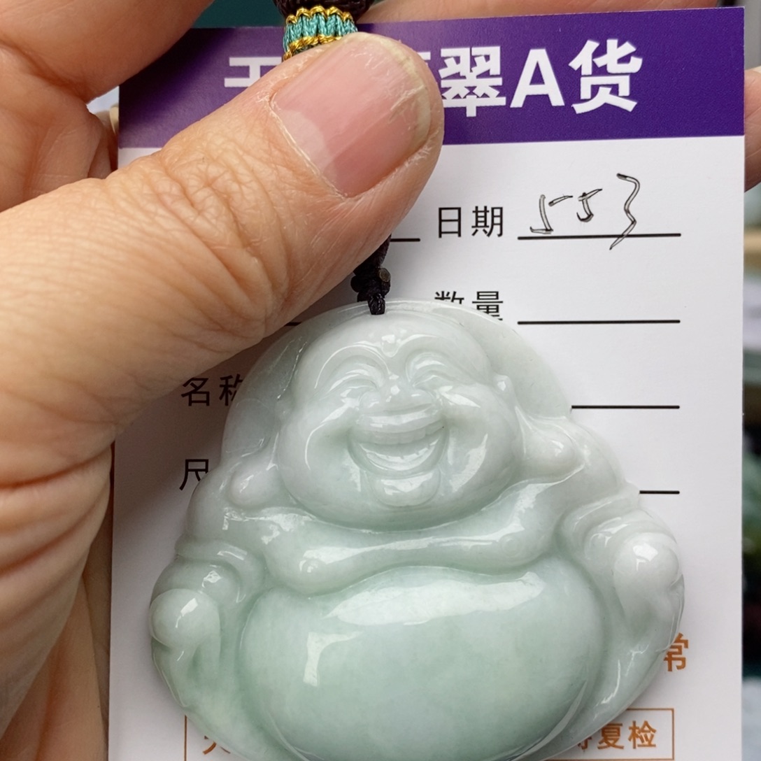 翡翠颈饰未镶嵌佛公