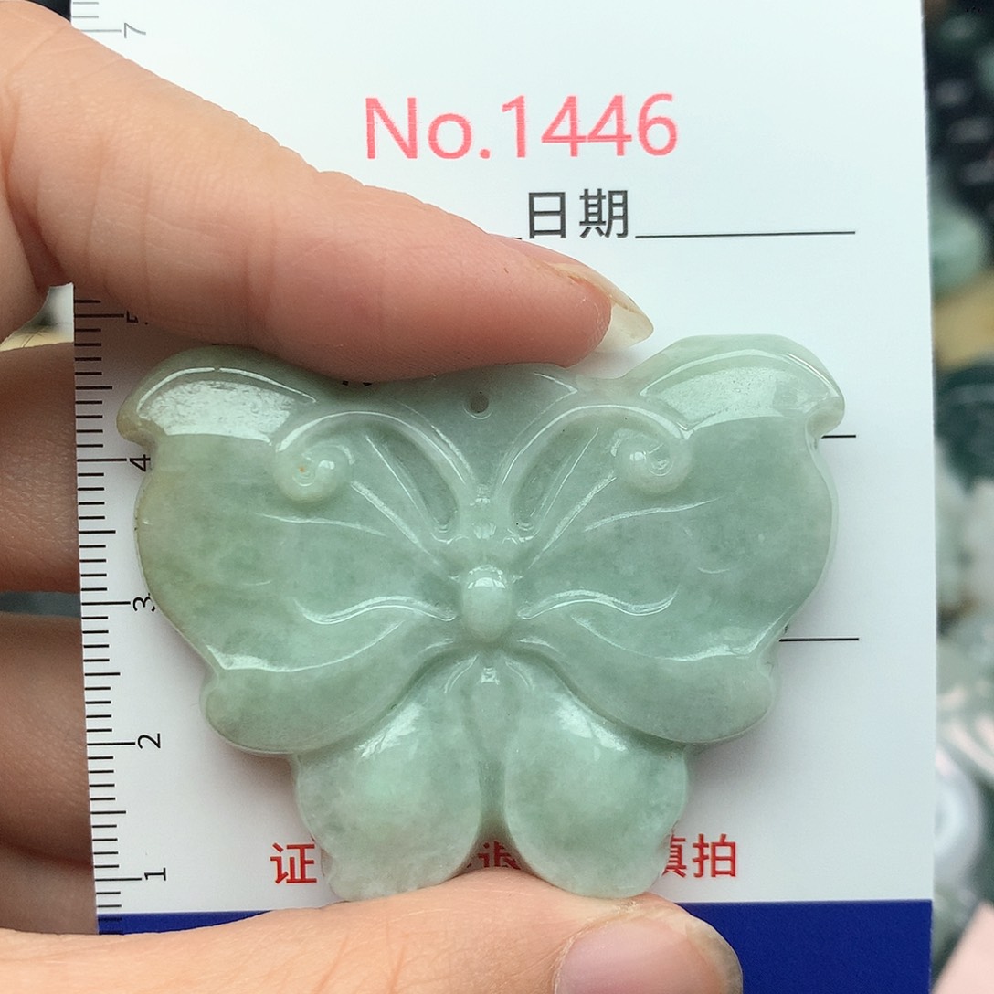 翡翠挂件未镶嵌1446….