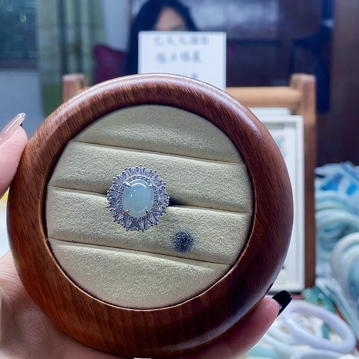 翡翠未镶嵌颈饰天然翡翠