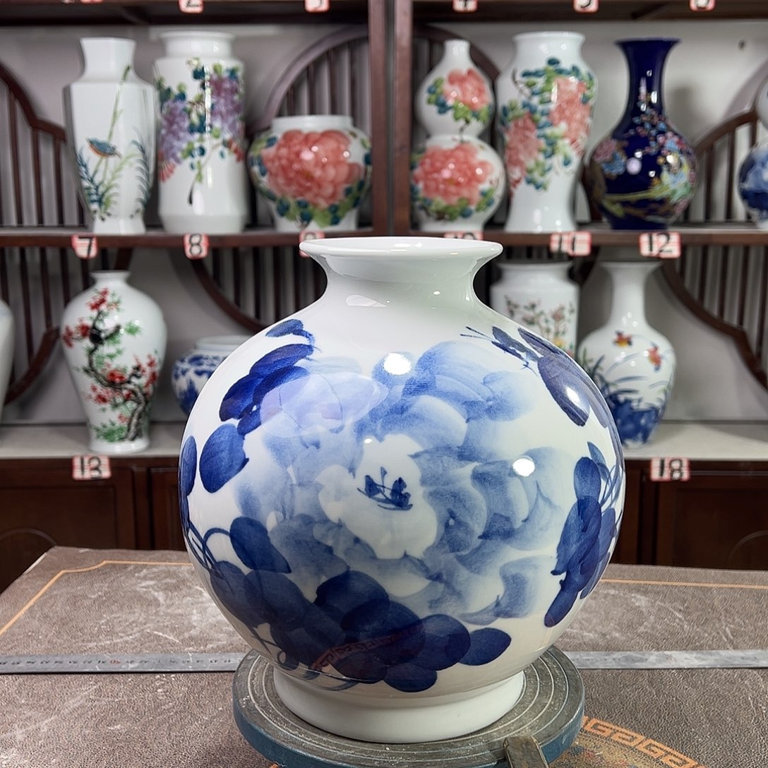 陶摆件景德镇陶瓷石青牡