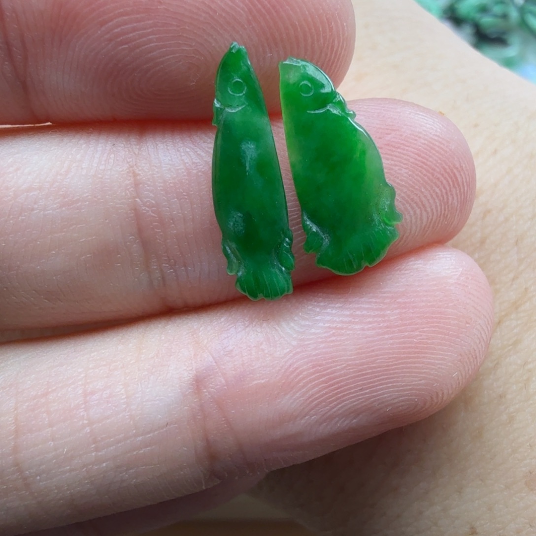 娇****翡翠未镶嵌颈饰118