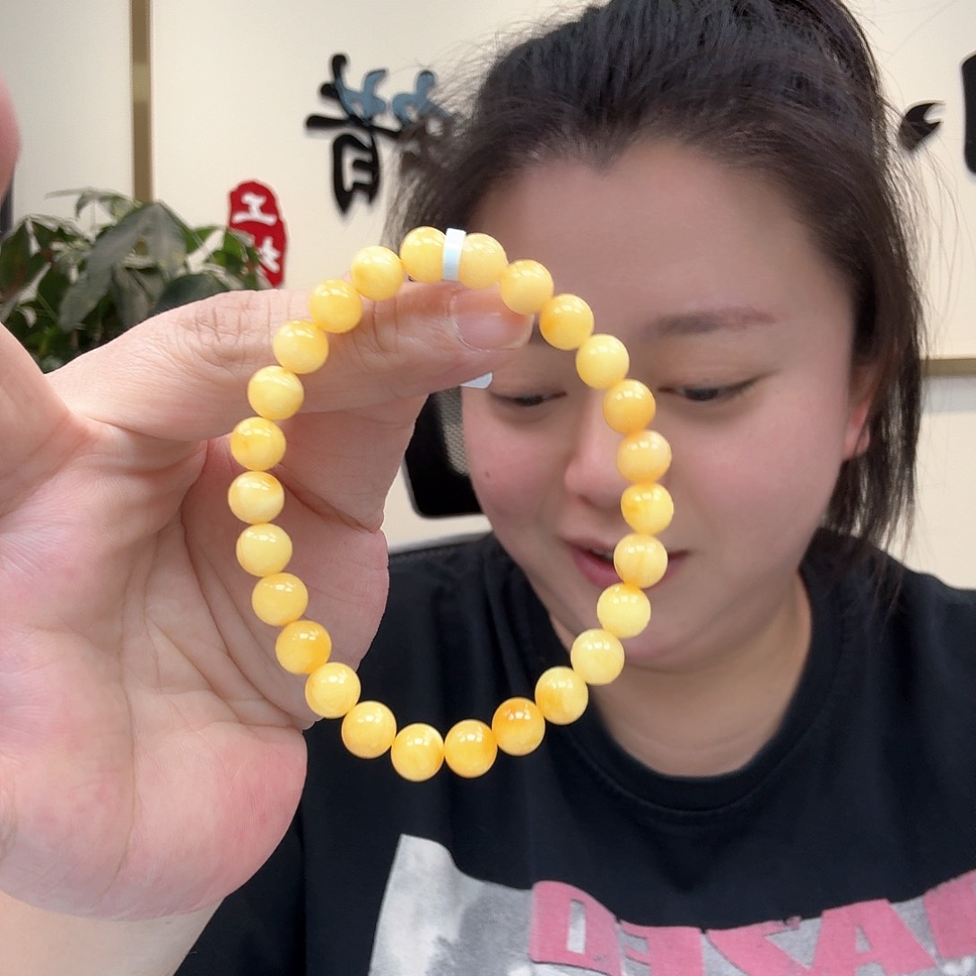 未镶嵌琥珀珠宝奇石96