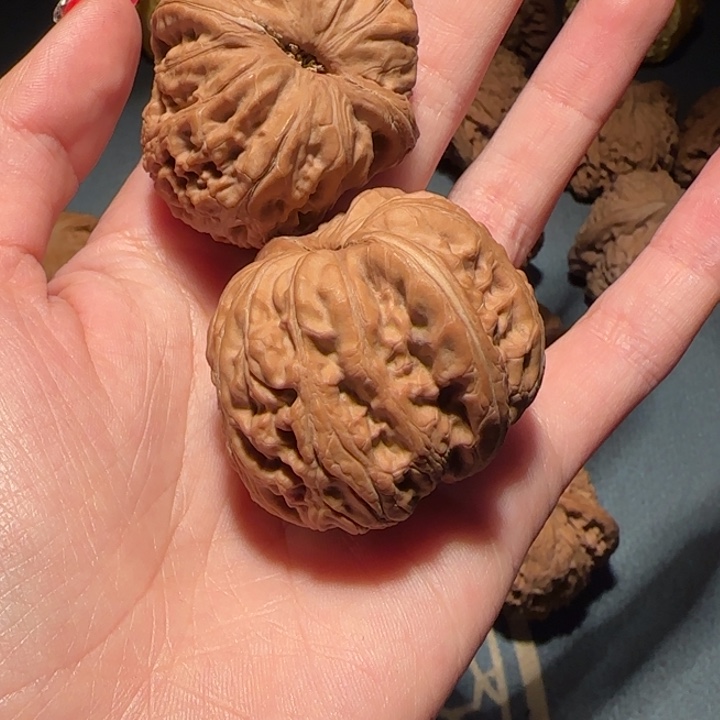 M***g吊坠文玩核桃hhhjhbbj