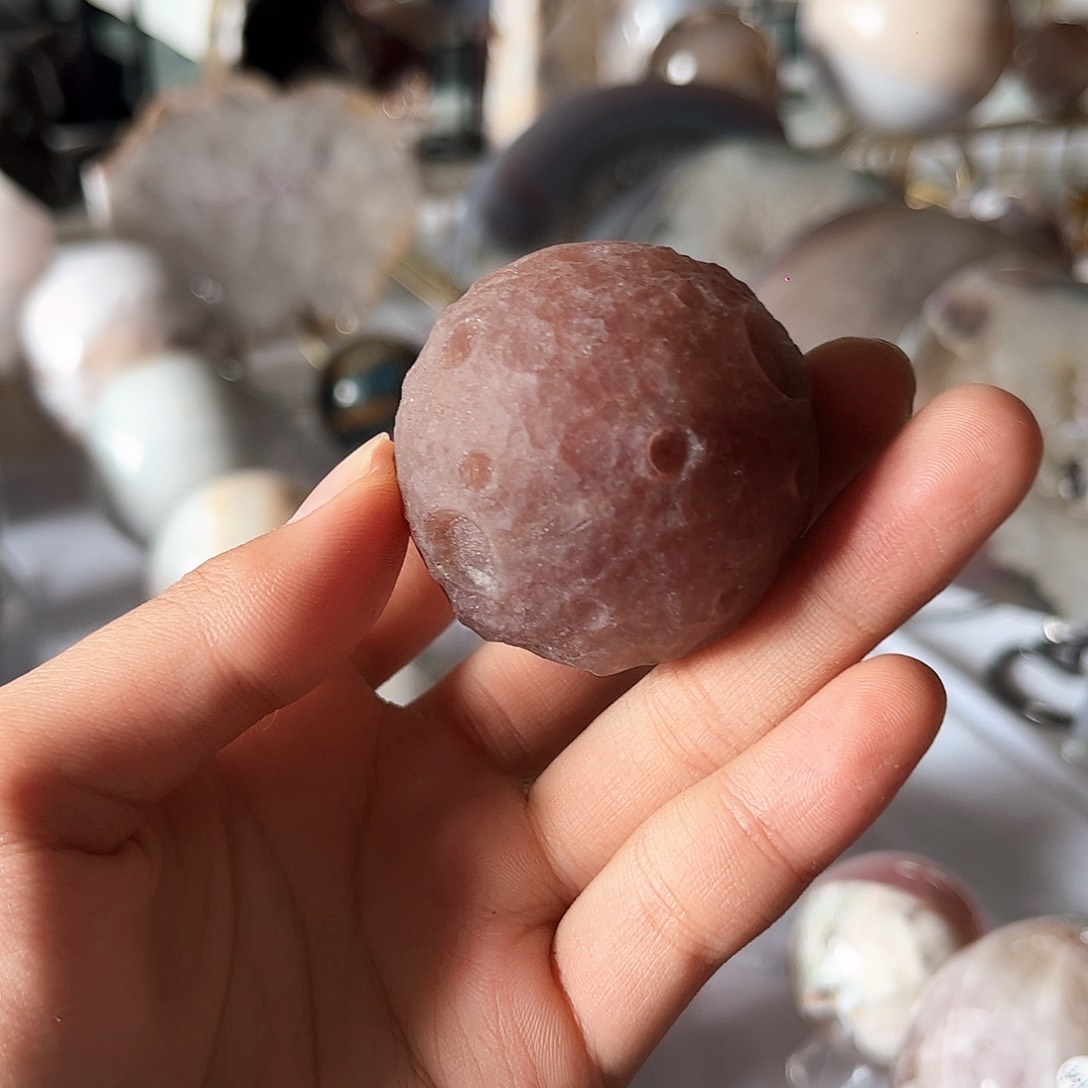 水晶草莓晶月球44mm未镶嵌