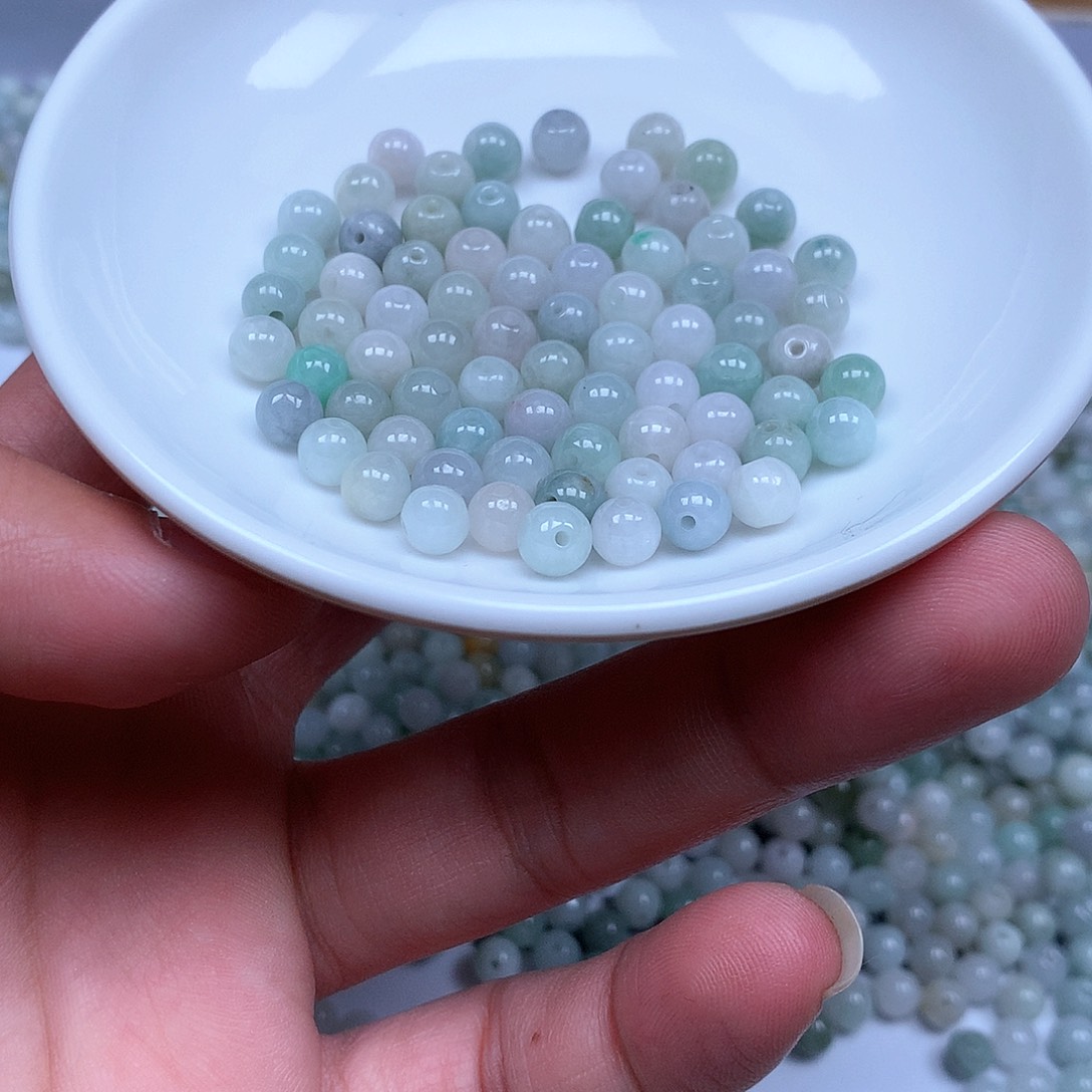 翡翠散珠翡翠翡翠卡5.8。110颗30元