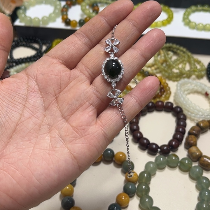 蛇纹石玉未镶嵌手链