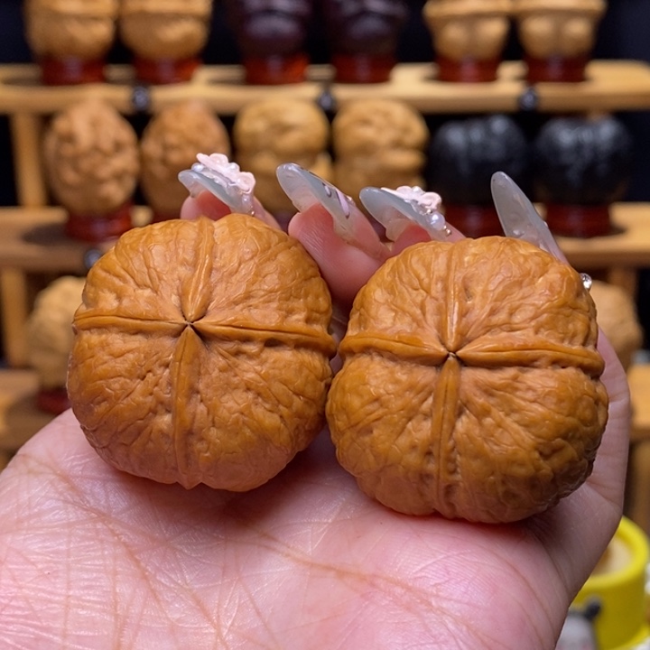 文玩核桃把件小八一四棱19号37