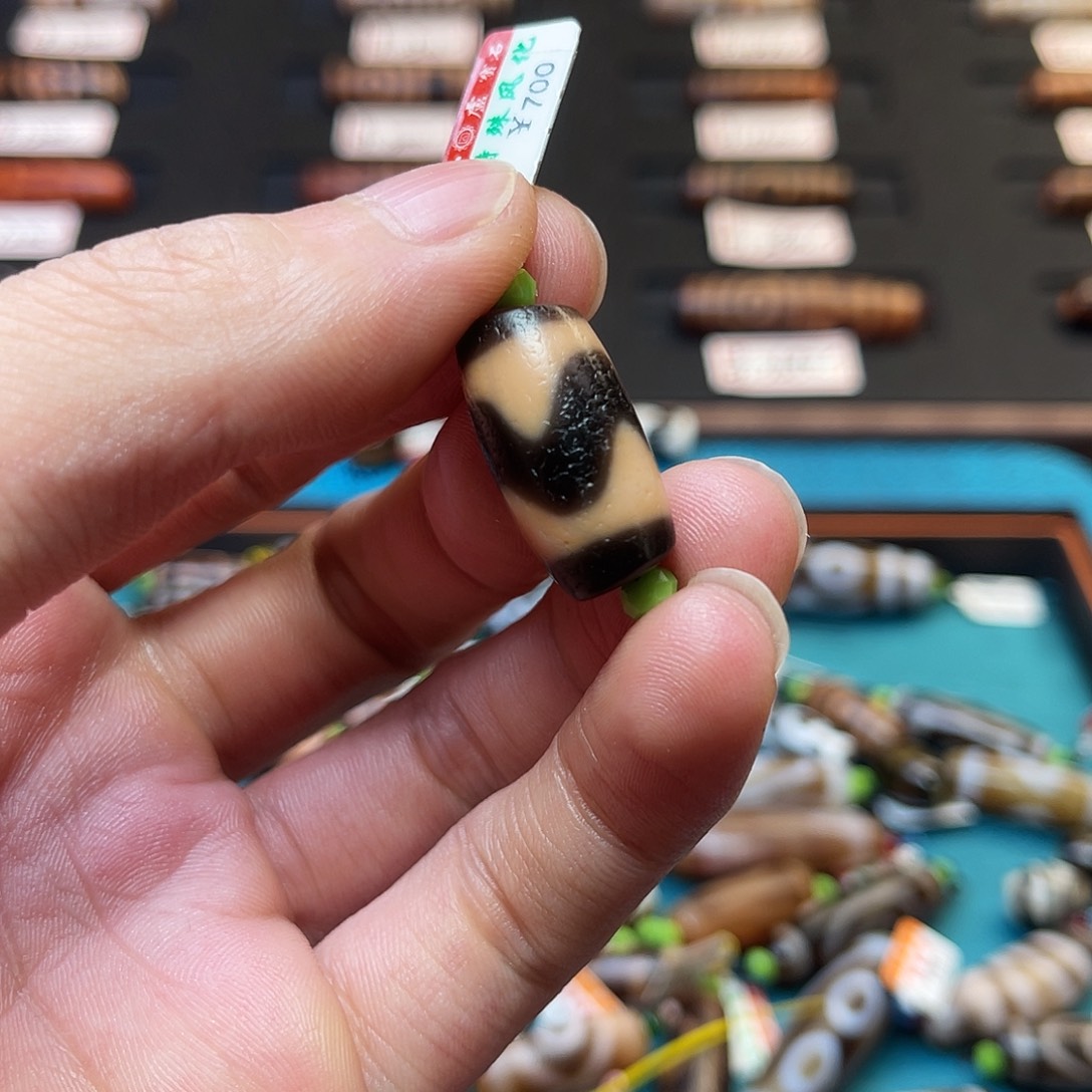 玛瑙/玉髓未镶嵌珠宝半成品我****！