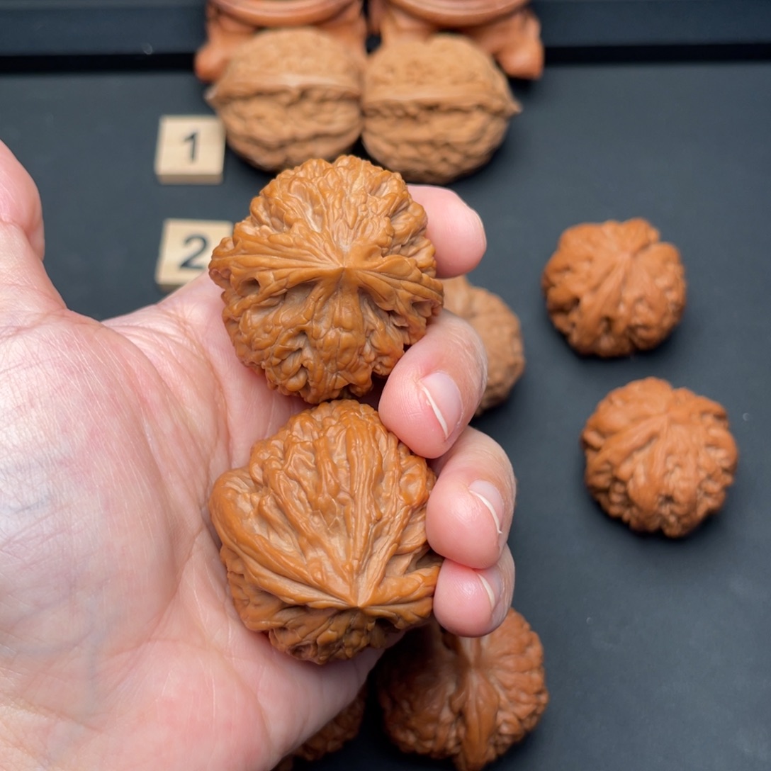 王***力把件桃核红锦鲤25.440