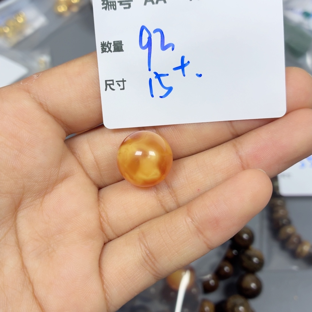 琥珀未镶嵌珠宝奇石AA137