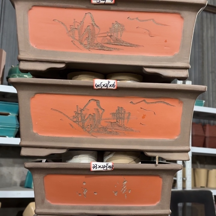 紫砂花盆   138-4。    