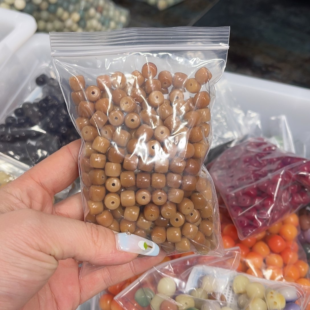 白玉菩提吊坠z微瑕锅底7mm/150颗