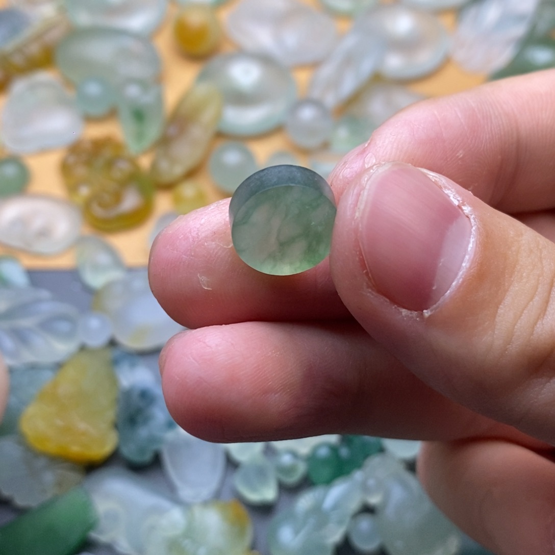 定制翡翠未镶嵌珠子