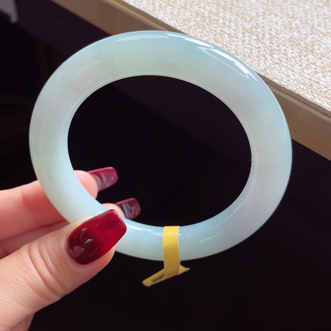 翡翠未镶嵌手镯手镯