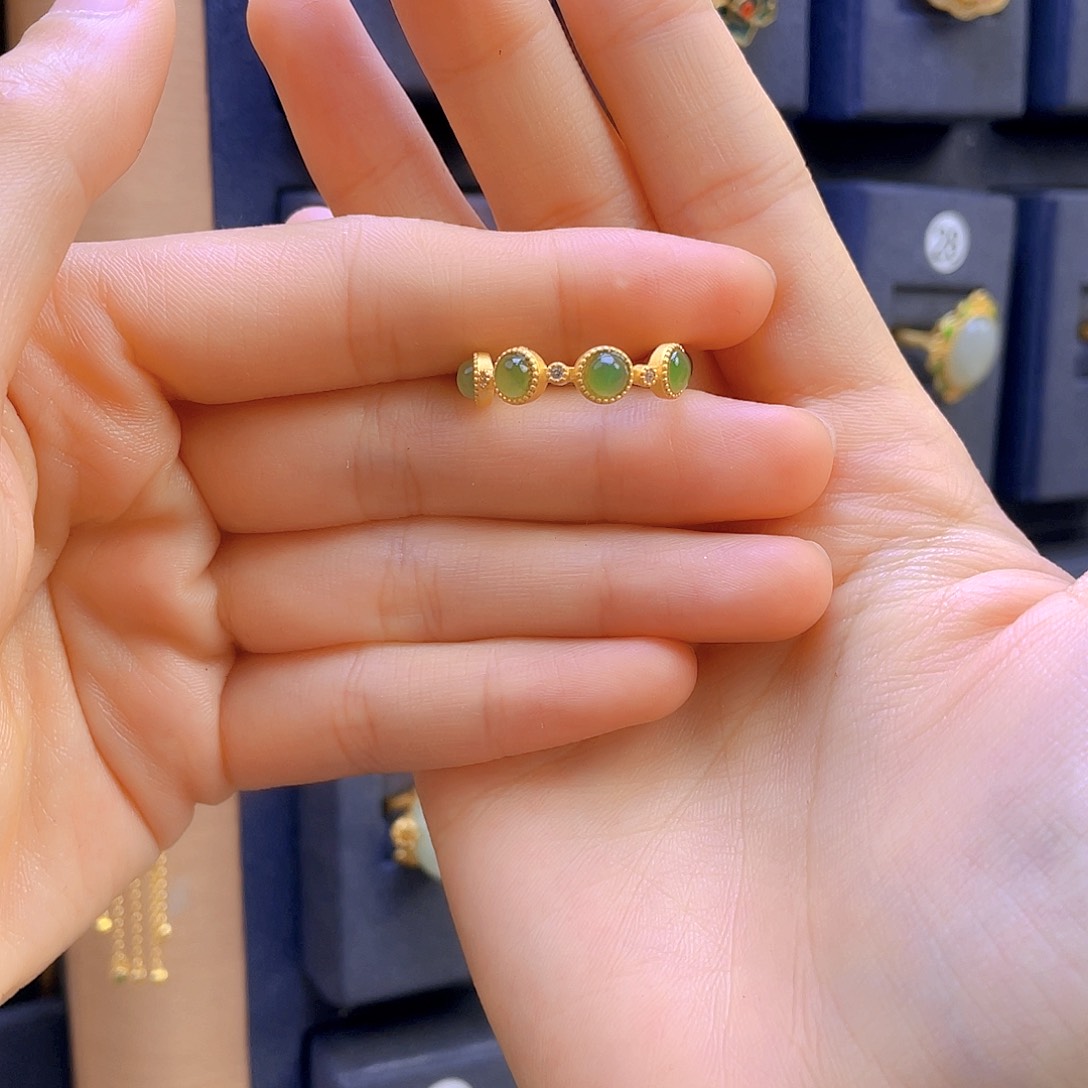 和田玉戒指银S925镀金镶嵌