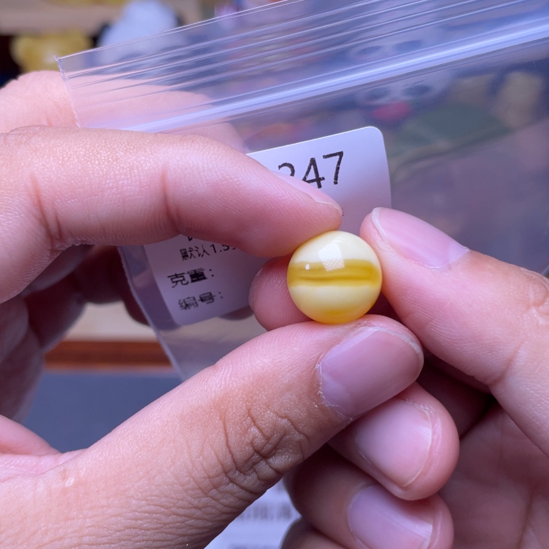 琥珀未镶嵌珠宝奇石狐**我