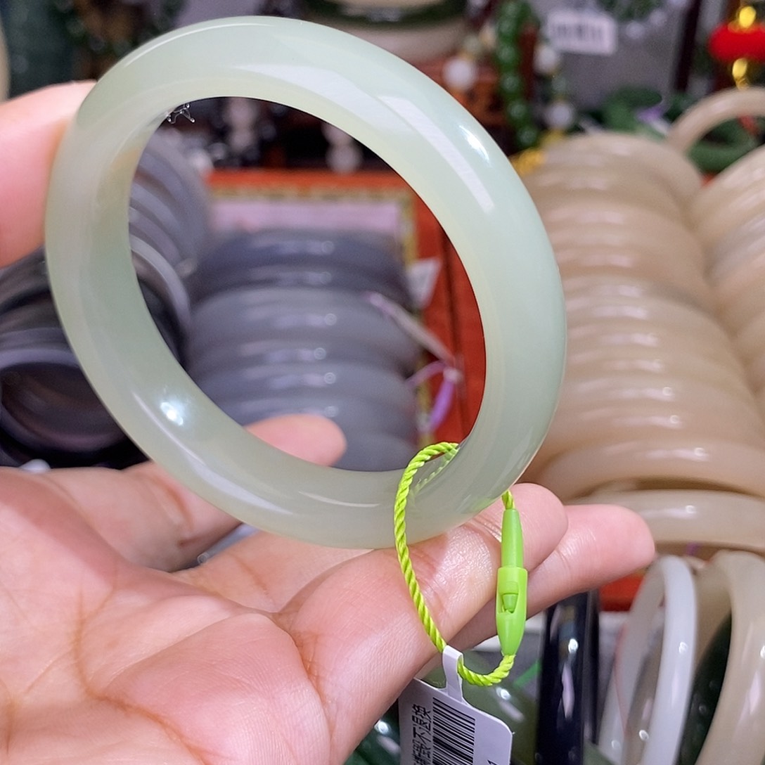 和田玉晴水收藏老料手镯53圈未镶嵌@*柔