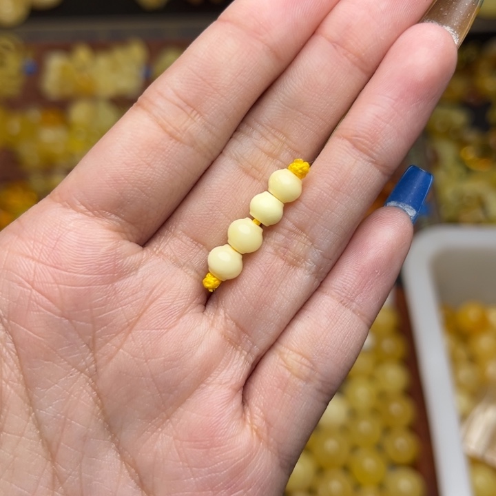 蜜蜡未镶嵌珠宝奇石165-天然蜜蜡满蜡灯笼珠一组微微瑕