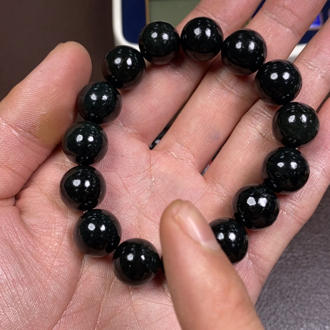 苍***粟和田玉（糖玉）未镶嵌手链