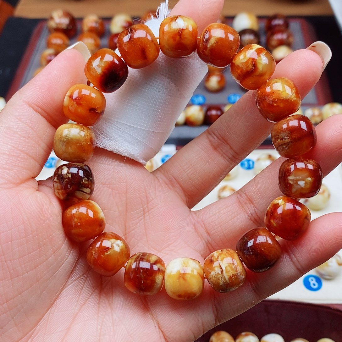 琥珀未镶嵌裸石蜜蜡