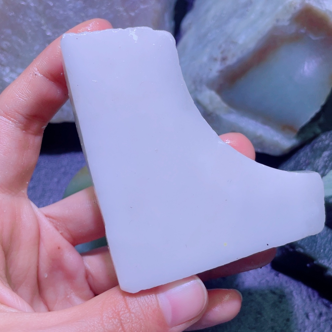 和田玉未镶嵌珠宝半成品