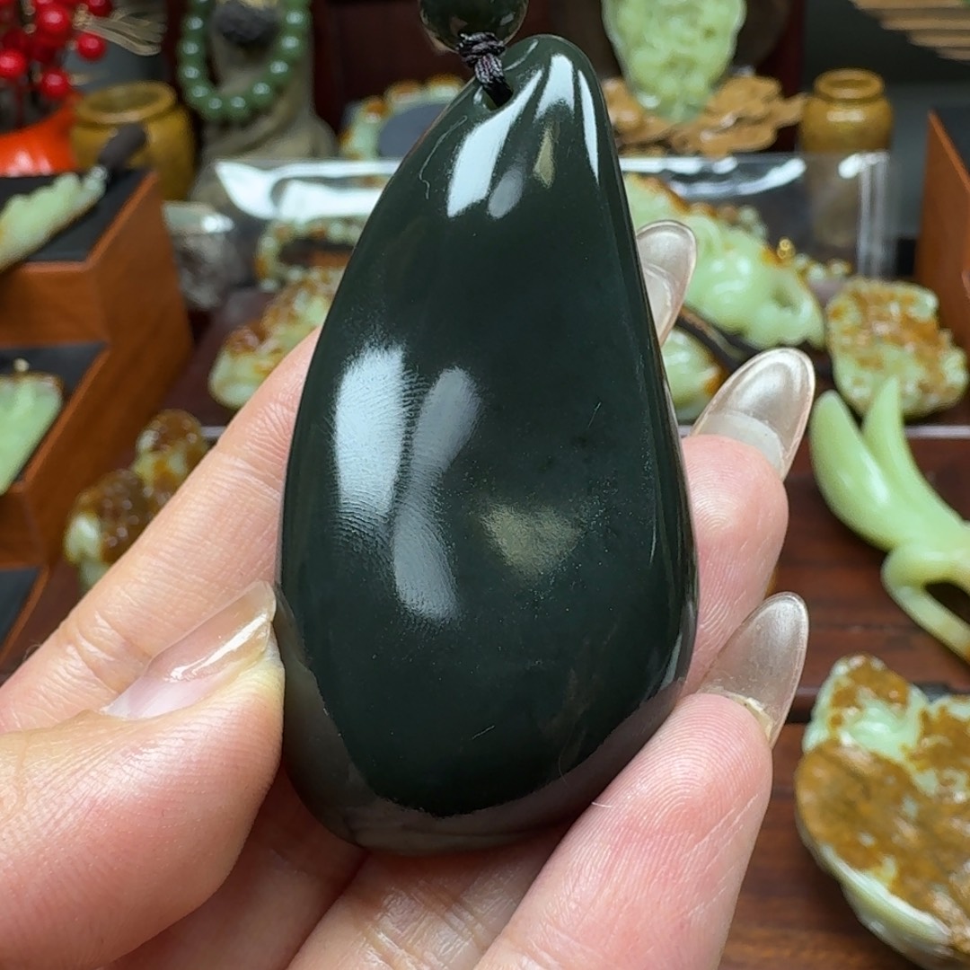 岫岩老玉（透闪石质玉）未镶嵌吊坠(赠链)