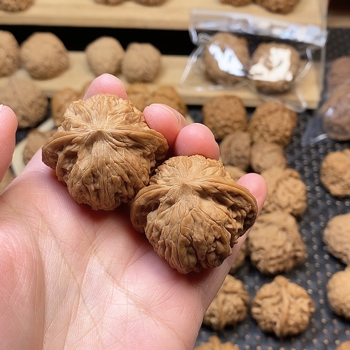 刘***美吊坠文玩核桃文玩核桃
