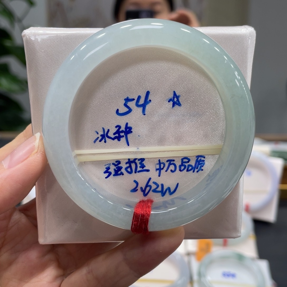 翡翠未镶嵌手镯翡翠