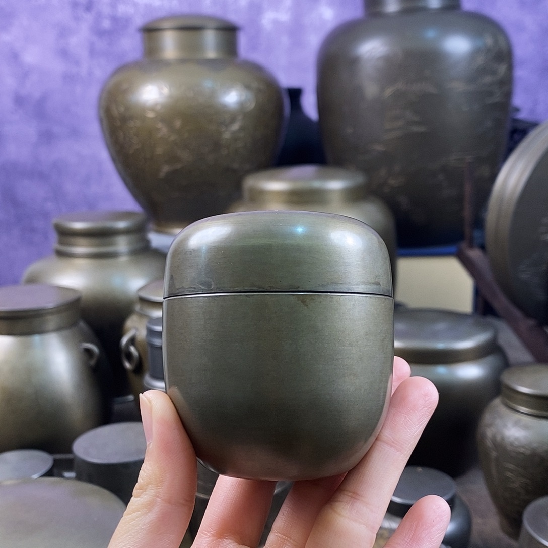 瓷片哈哈哈哈哈哈哈哈哈锡罐